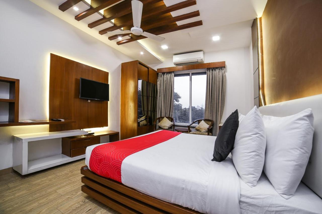 Collection O Motif South City 1 Near Appu Ghar Gurgaon Esterno foto