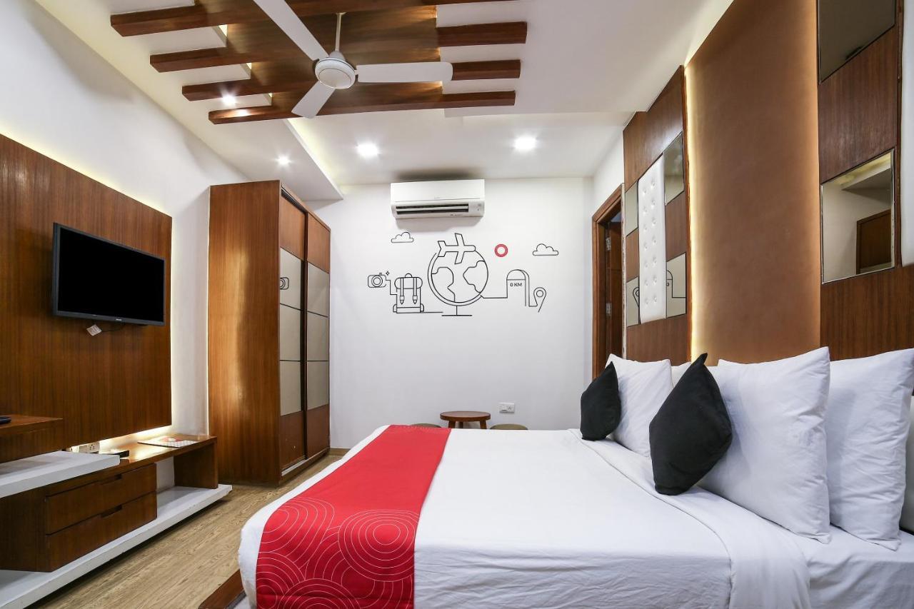Collection O Motif South City 1 Near Appu Ghar Gurgaon Esterno foto