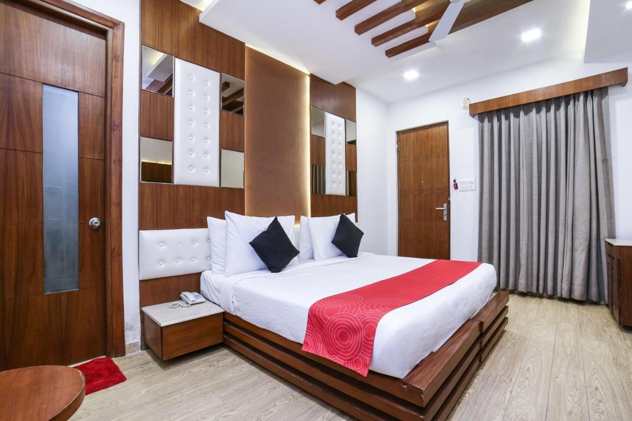 Collection O Motif South City 1 Near Appu Ghar Gurgaon Esterno foto