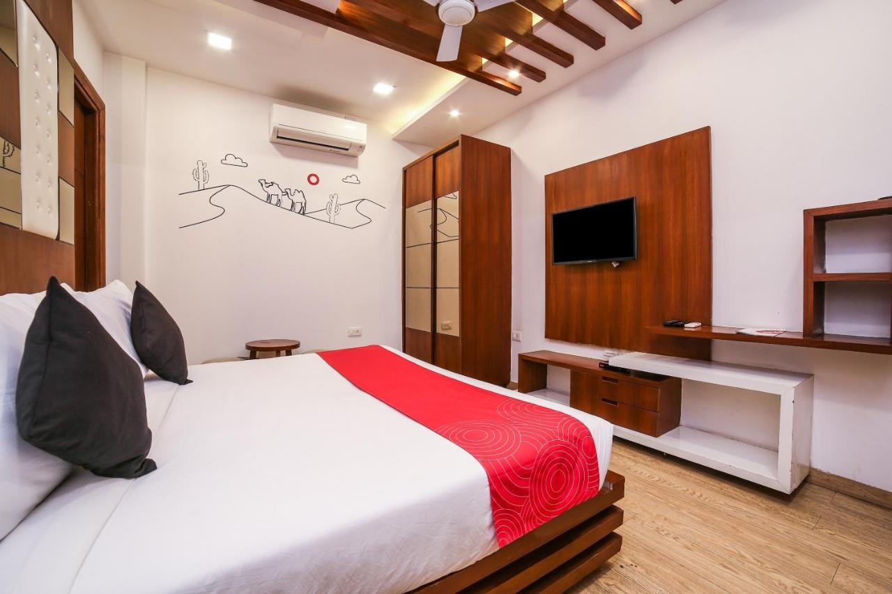 Collection O Motif South City 1 Near Appu Ghar Gurgaon Esterno foto