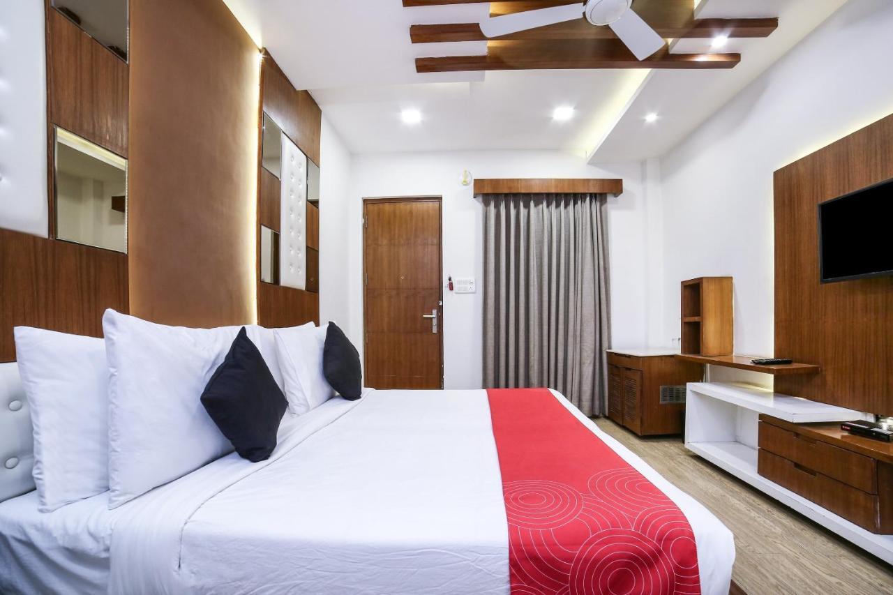 Collection O Motif South City 1 Near Appu Ghar Gurgaon Esterno foto