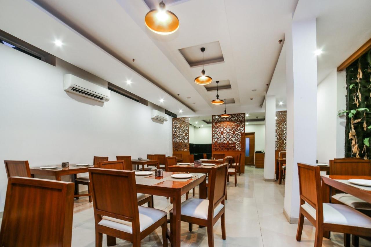 Collection O Motif South City 1 Near Appu Ghar Gurgaon Esterno foto