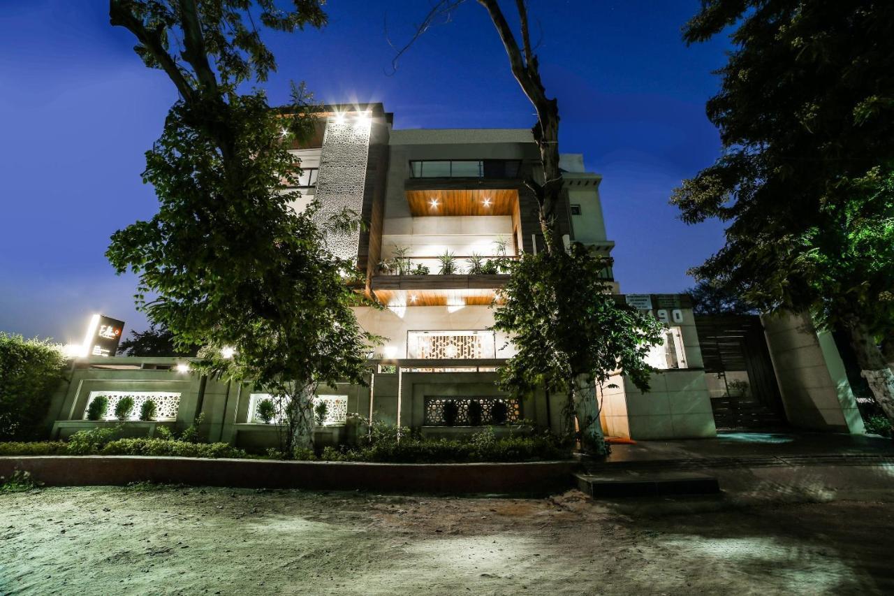 Collection O Motif South City 1 Near Appu Ghar Gurgaon Esterno foto