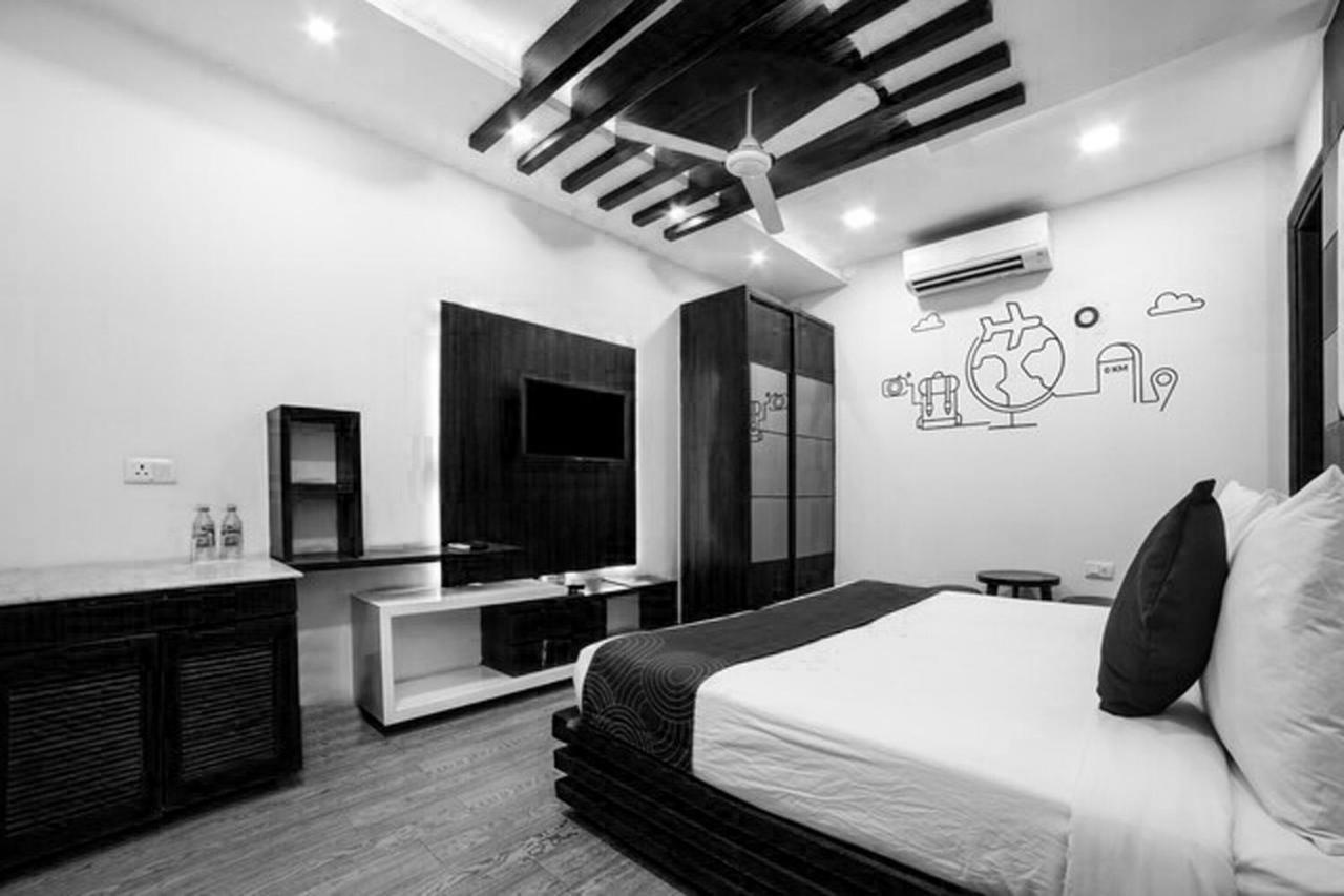Collection O Motif South City 1 Near Appu Ghar Gurgaon Esterno foto